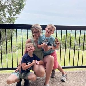 Meet your Posher, Sarah